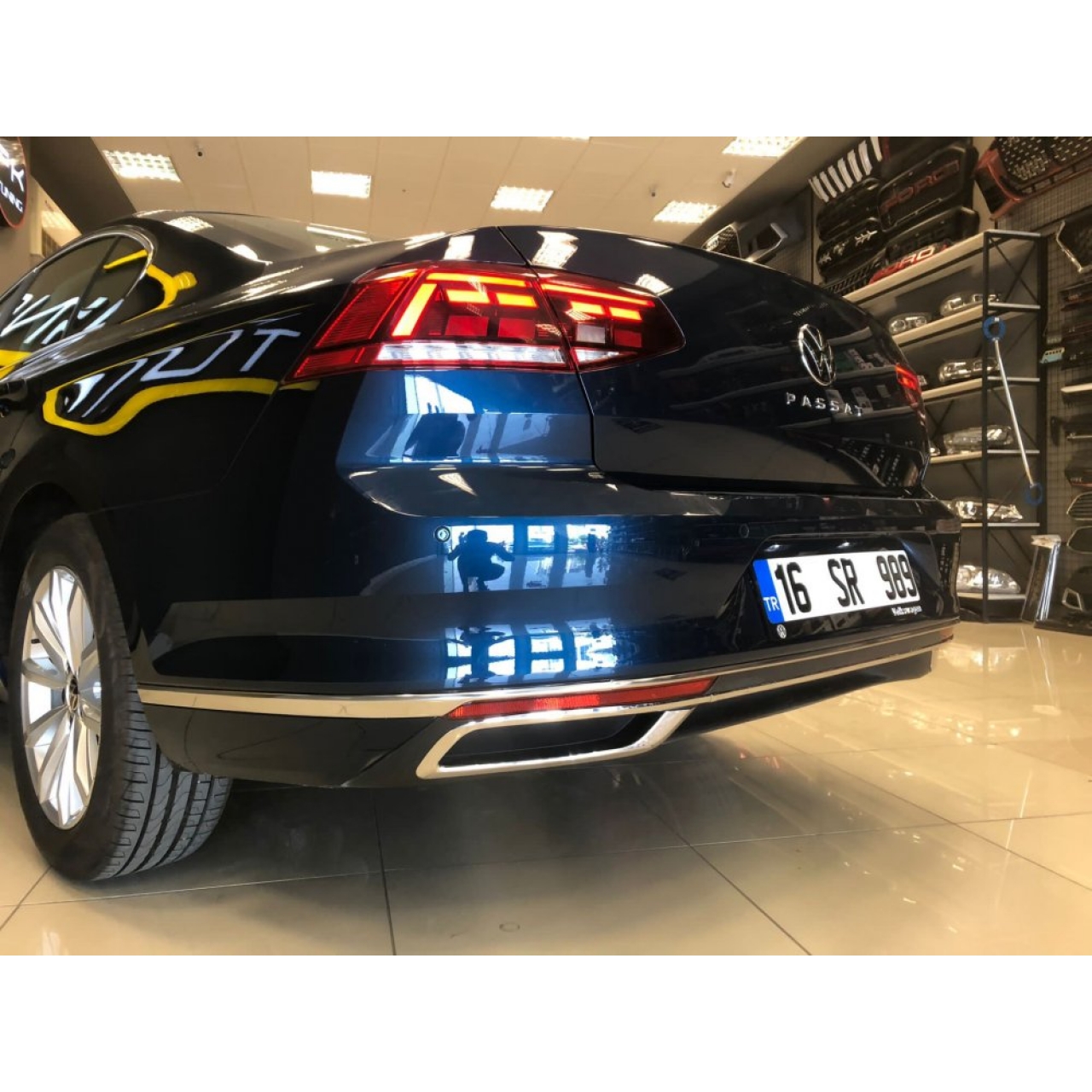 Volkswagen Passat B Dif Z R Krom Egzoz G R N M Ve Zeri Fk